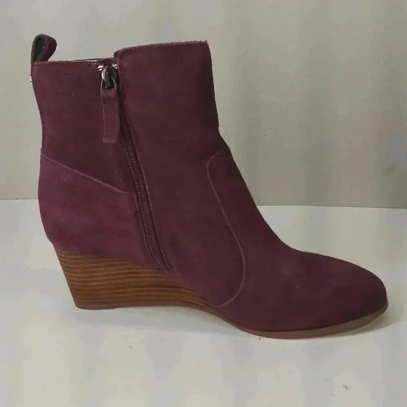 Violent and Red Jay Jay wedge Booties in burgundy size 9.5 nwob and size 9 - Picture 8 of 9